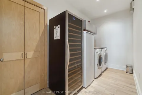 899 EDGEMERE Road, Fort Erie, ON L2A 1A7