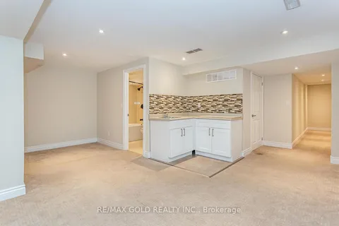 199 Summit Ridge Drive, Guelph, ON N1E 0M1