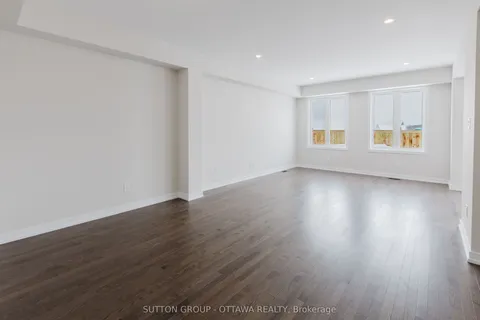 525 Oldenburg Avenue, Stittsville - Munster - Richmond, ON K0A 2Z0