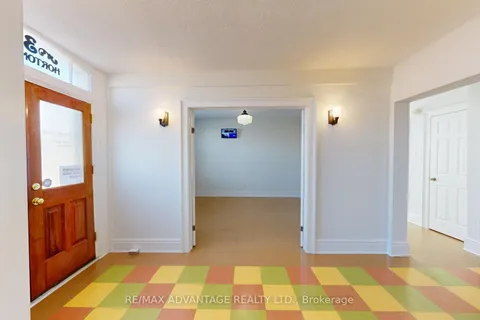 301 Horton Street, London, ON N6B 1L2