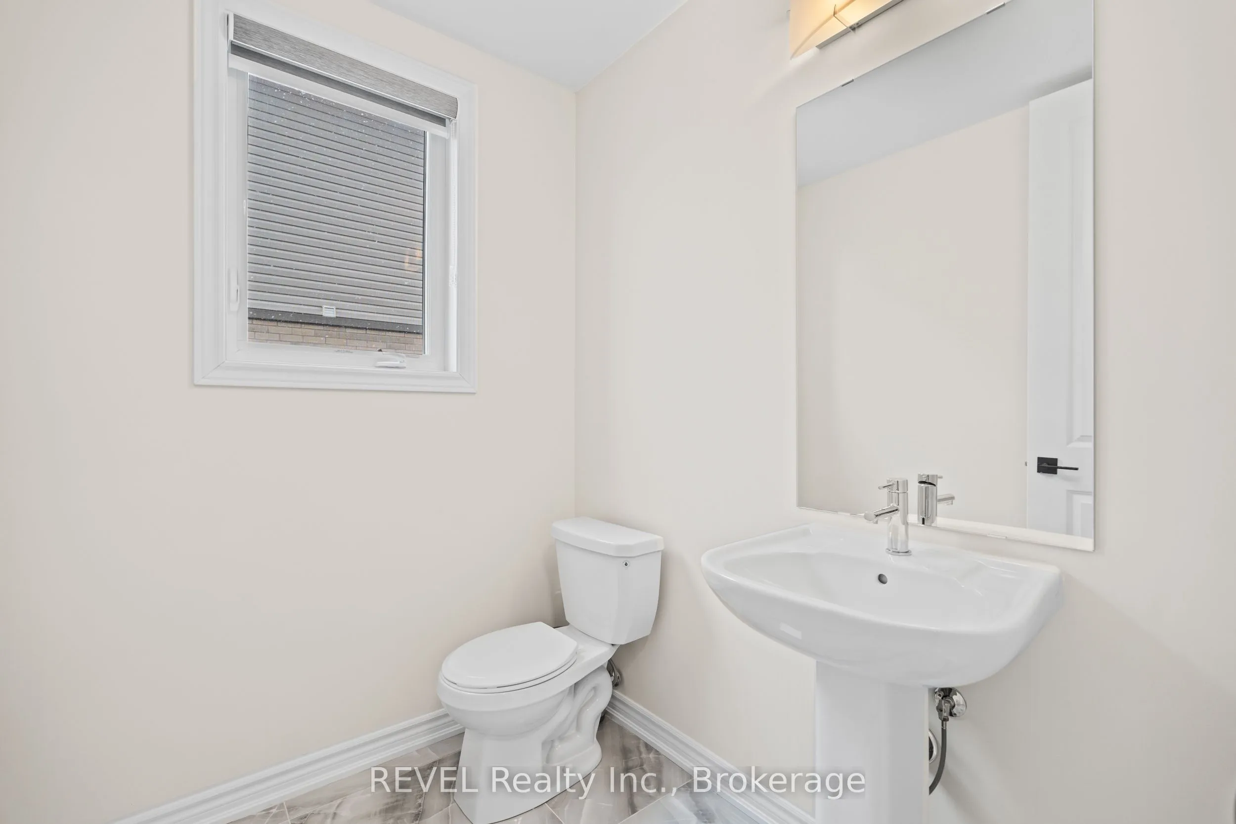 80 Explorer Way, Thorold, ON L2V 0K3