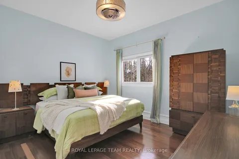 5849 QUEENSCOURT Crescent, Manotick - Kars - Rideau Twp and Area, ON K4M 1K3