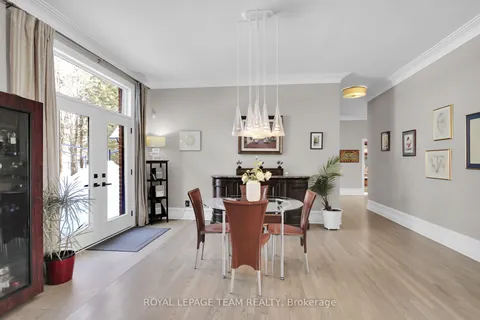 5849 QUEENSCOURT Crescent, Manotick - Kars - Rideau Twp and Area, ON K4M 1K3