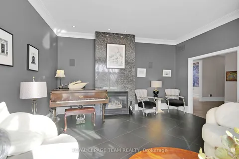 5849 QUEENSCOURT Crescent, Manotick - Kars - Rideau Twp and Area, ON K4M 1K3