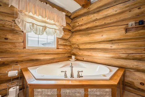 171 Gosford Street, Saugeen Shores, ON N0H 2L0