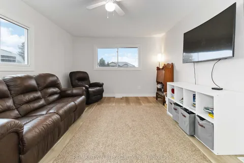 631 Mount Pleasant Road, Brant, ON N3T 5L5