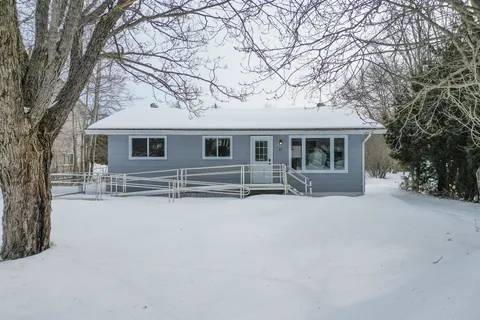 47 John Street, Sundridge, ON P0A 1Z0