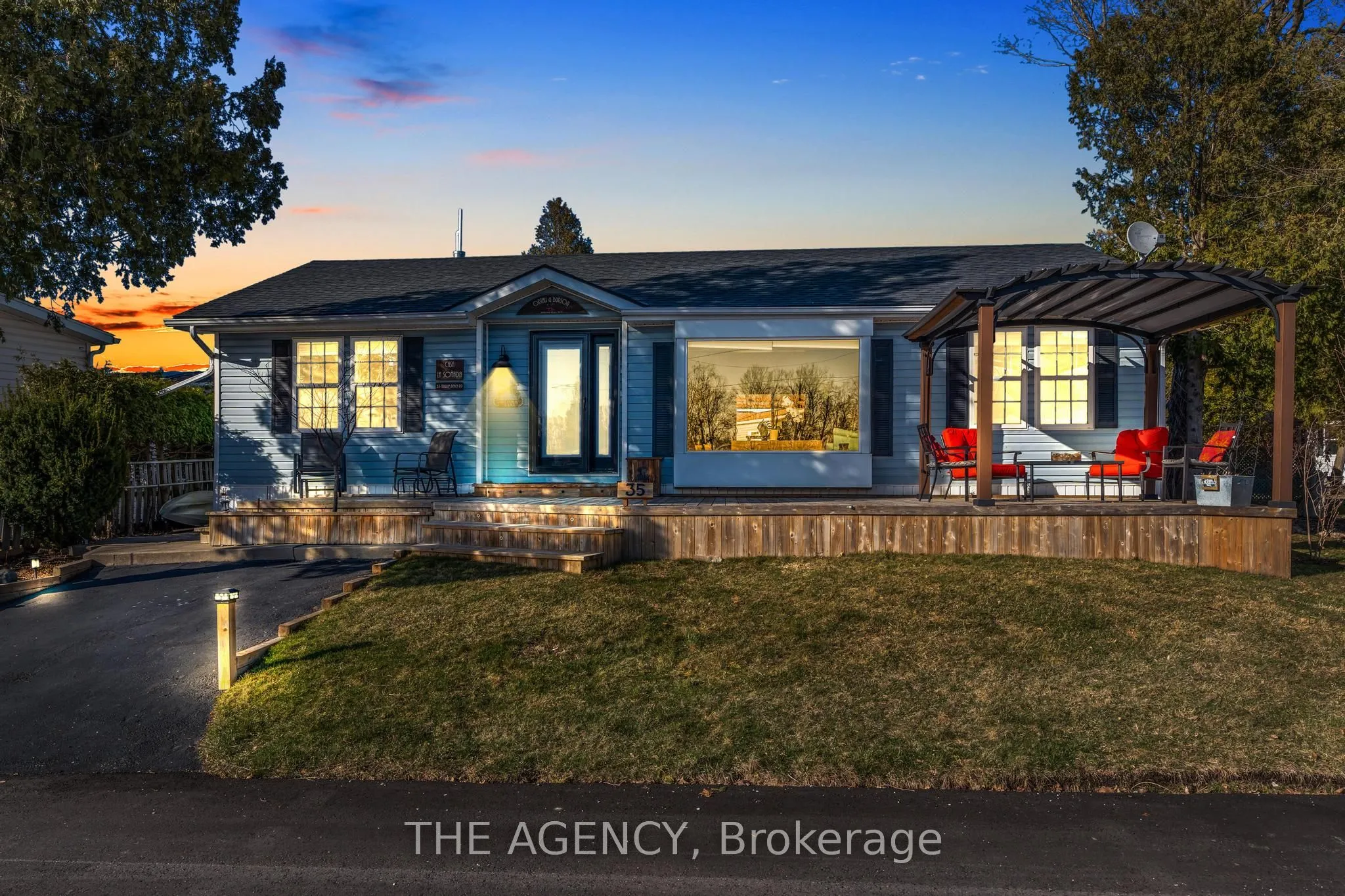 35 Trillium Beach Road, Puslinch, ON N0B 2J0