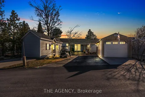 35 Trillium Beach Road, Puslinch, ON N0B 2J0