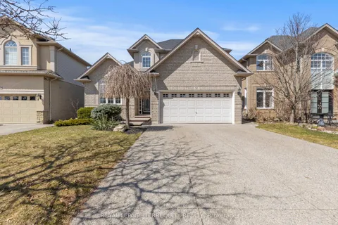 52 Biggs Avenue, Hamilton, ON L9K 1R7