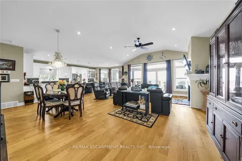 452 New Lakeshore Road, Norfolk, ON N0A 1N3