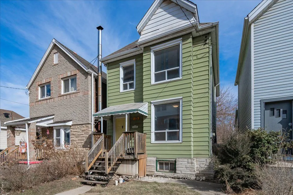 15 Huron Street, Hamilton, ON L8L 2S1