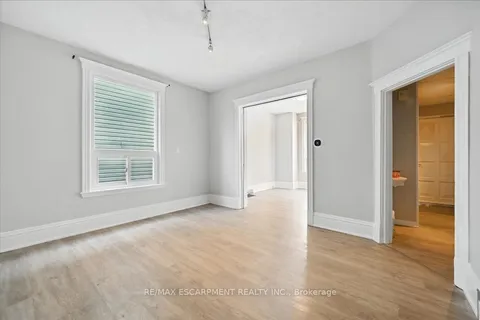 15 Huron Street, Hamilton, ON L8L 2S1