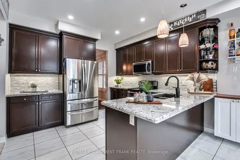 30 Curran Road, Hamilton, ON L9K 0H4