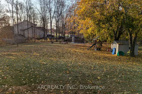 8342 ROWAN Drive, Greely - Metcalfe - Osgoode - Vernon and Area, ON K0A 2P0