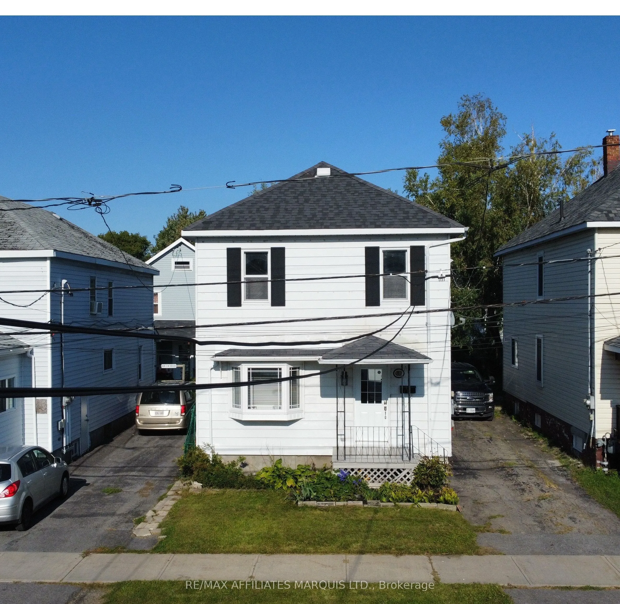 10 Millville Avenue, Cornwall, ON K6H 4K4