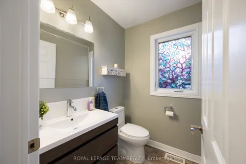 62 Pittaway Avenue, Hunt Club - South Keys and Area, ON K1G 4N9