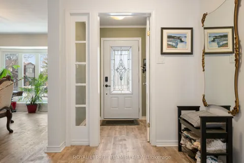 62 Pittaway Avenue, Hunt Club - South Keys and Area, ON K1G 4N9