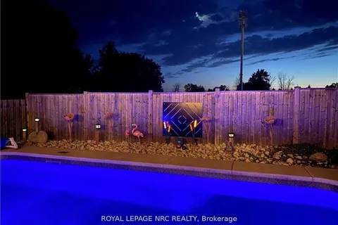 210 Classic Avenue, Welland, ON L3B 0A4