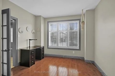 10 Tierney Drive, Barrhaven, ON K2J 4W2