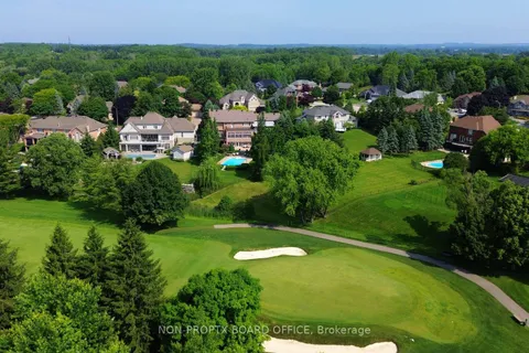 11 Prestwick Place, Brantford, ON N3T 6H3