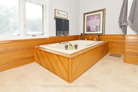 7752 Alfred Street, Lambton Shores, ON N0M 2L0