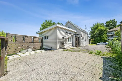 2088 Victoria Street, Clarence-Rockland, ON K4K 1K5