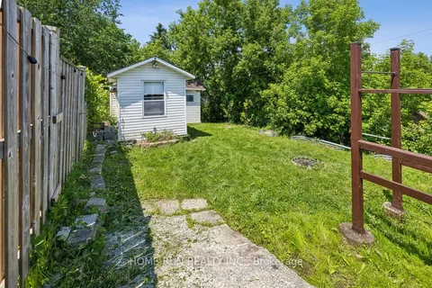 2088 Victoria Street, Clarence-Rockland, ON K4K 1K5