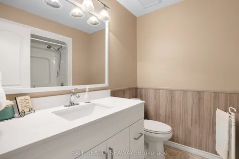 17300 Valade Road, South Stormont, ON K0C 2A0