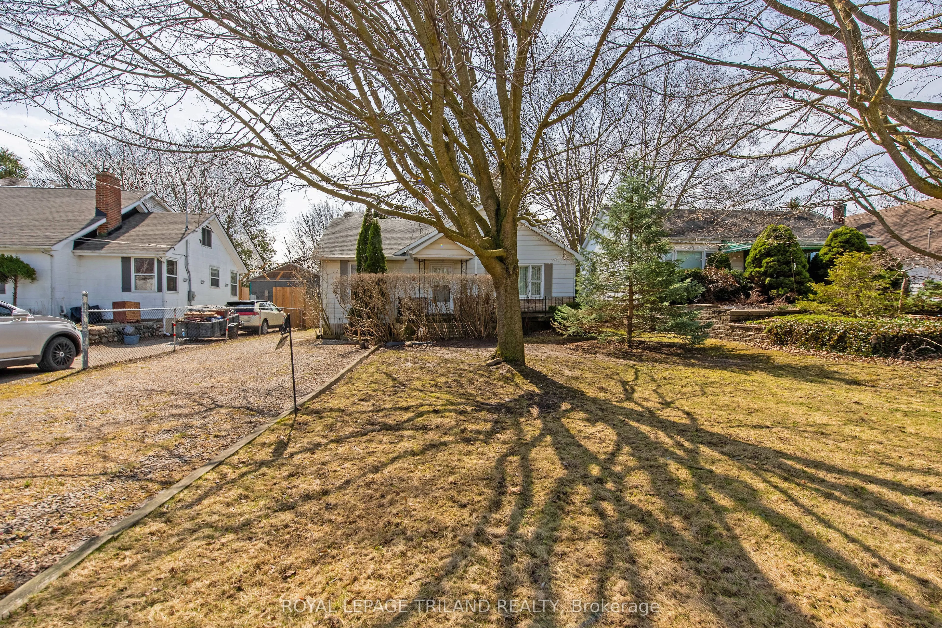 1785 Parkhurst Avenue, London, ON N5V 2C4