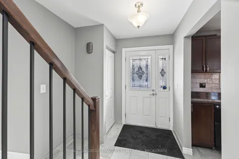 764 Cataraqui Woods Drive, Kingston, ON K7P 2R1
