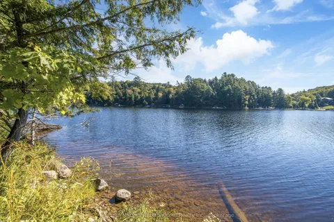 769 Hoodstown Road, Huntsville, ON P1H 2J2