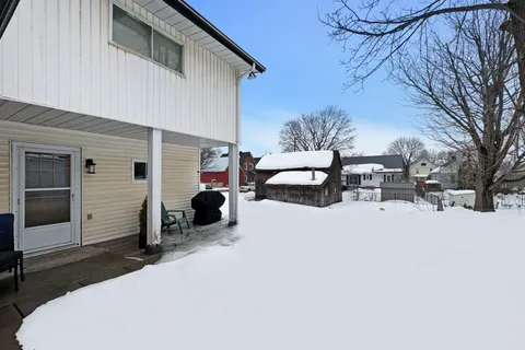 111 Brockville Street, Smiths Falls, ON K7A 3Y7
