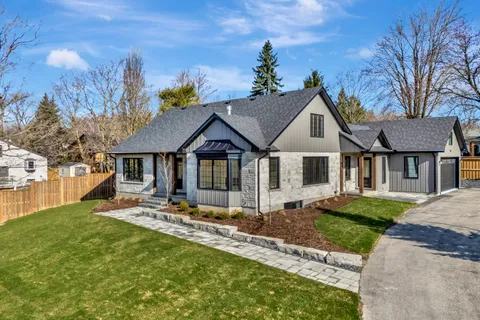 18 Northside Drive, Woolwich, ON N0B 2N0