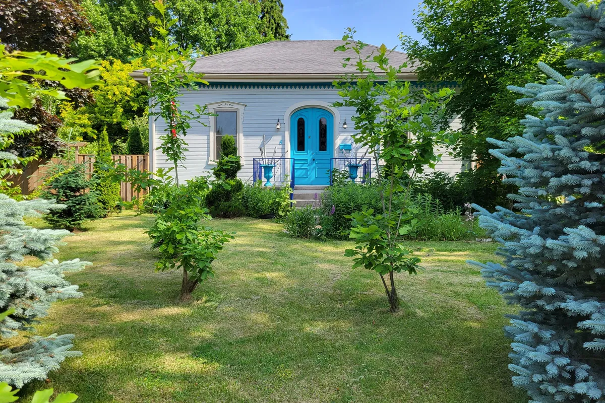 5 Hull Road, ON N7G 2B7