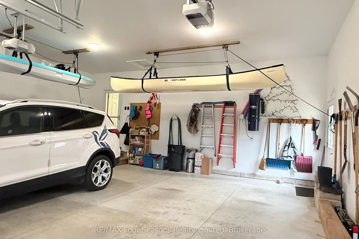 229 S Rankin Street, Saugeen Shores, ON N0H 2L0