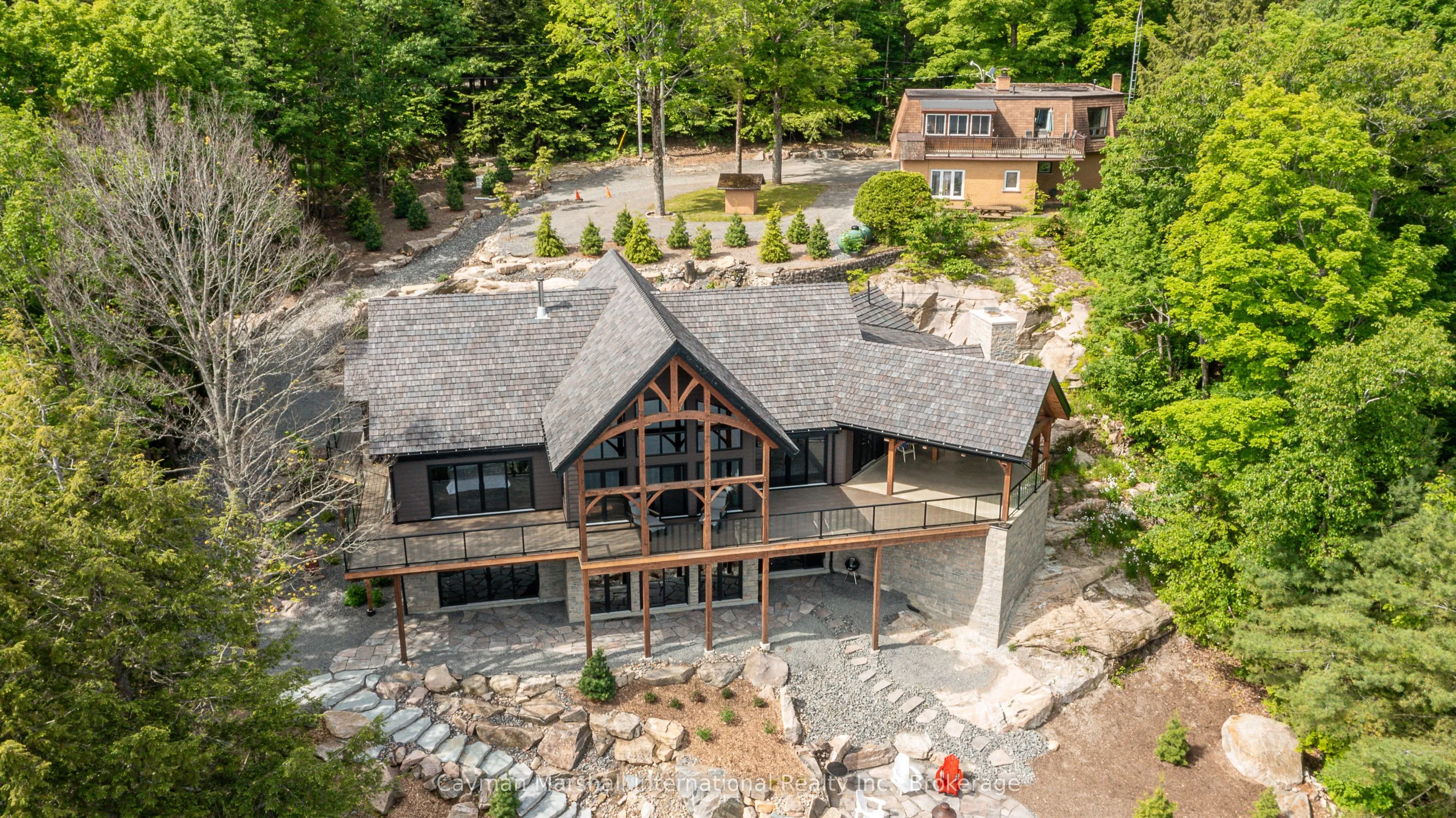 1668 Beaumont Drive, Bracebridge, ON P1L 1X2