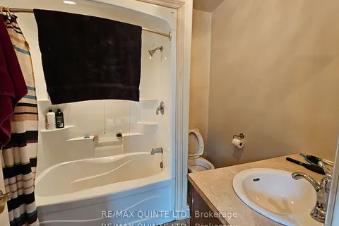 1648 North Big Island Road, Prince Edward County, ON K0K 1W0