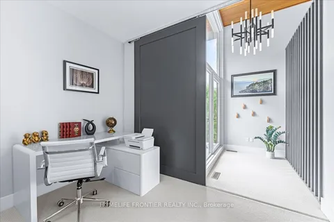 1452 Byron Baseline Road, London, ON N6K 2V6