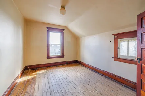 263 Humboldt Parkway, Port Colborne, ON L3K 2H7