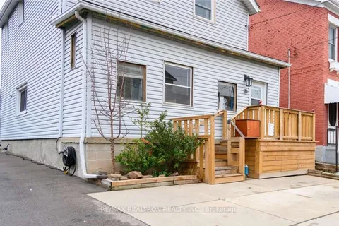 83 Magill Street, Hamilton, ON L8R 2Y4