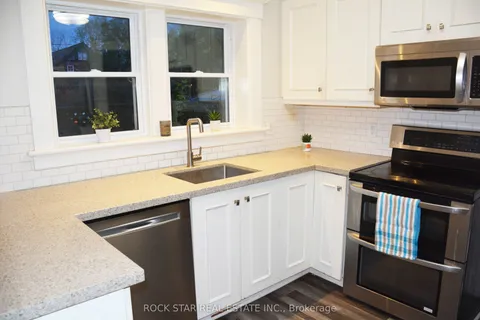 59 Laurel Street, Waterloo, ON N2J 2H3