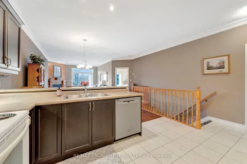 23 Iron Bridge Court, Haldimand, ON N3W 0A4