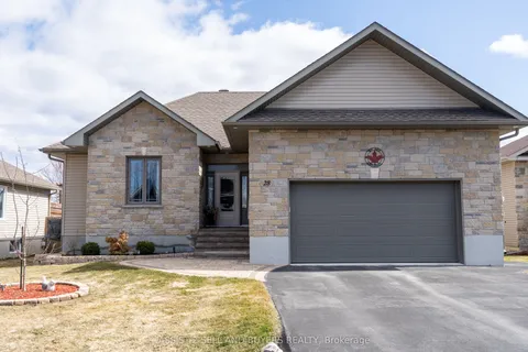 28 Abagail Crescent, South Stormont, ON K0C 1P0