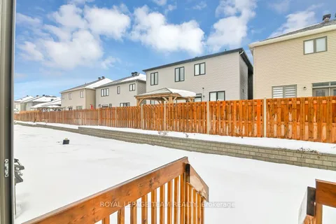 531 Rye Grass Way, Barrhaven, ON K2J 7A1