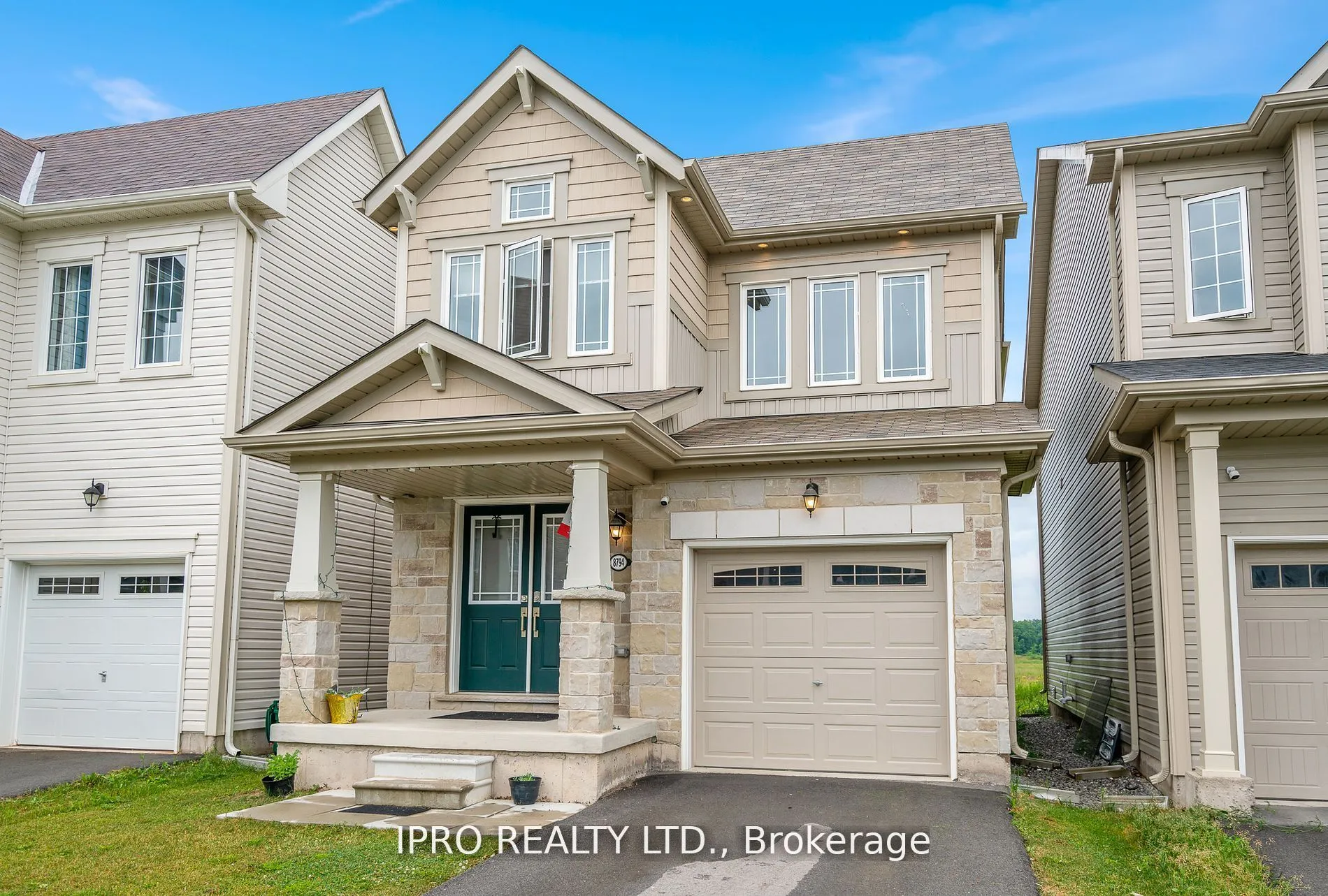 8794 Sourgum Avenue, Niagara Falls, ON L2H 3S2