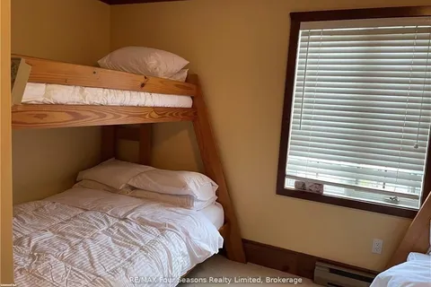 133 ARROWHEAD Road, Blue Mountains, ON L9Y 0T5