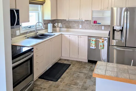 36 Jackson Court, Tillsonburg, ON N4G 5R3