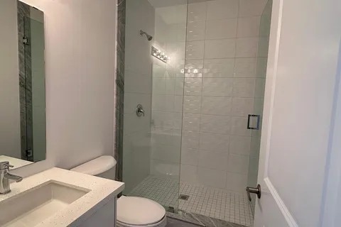 470 Dundas Street, Hamilton, ON L8B 1Z2