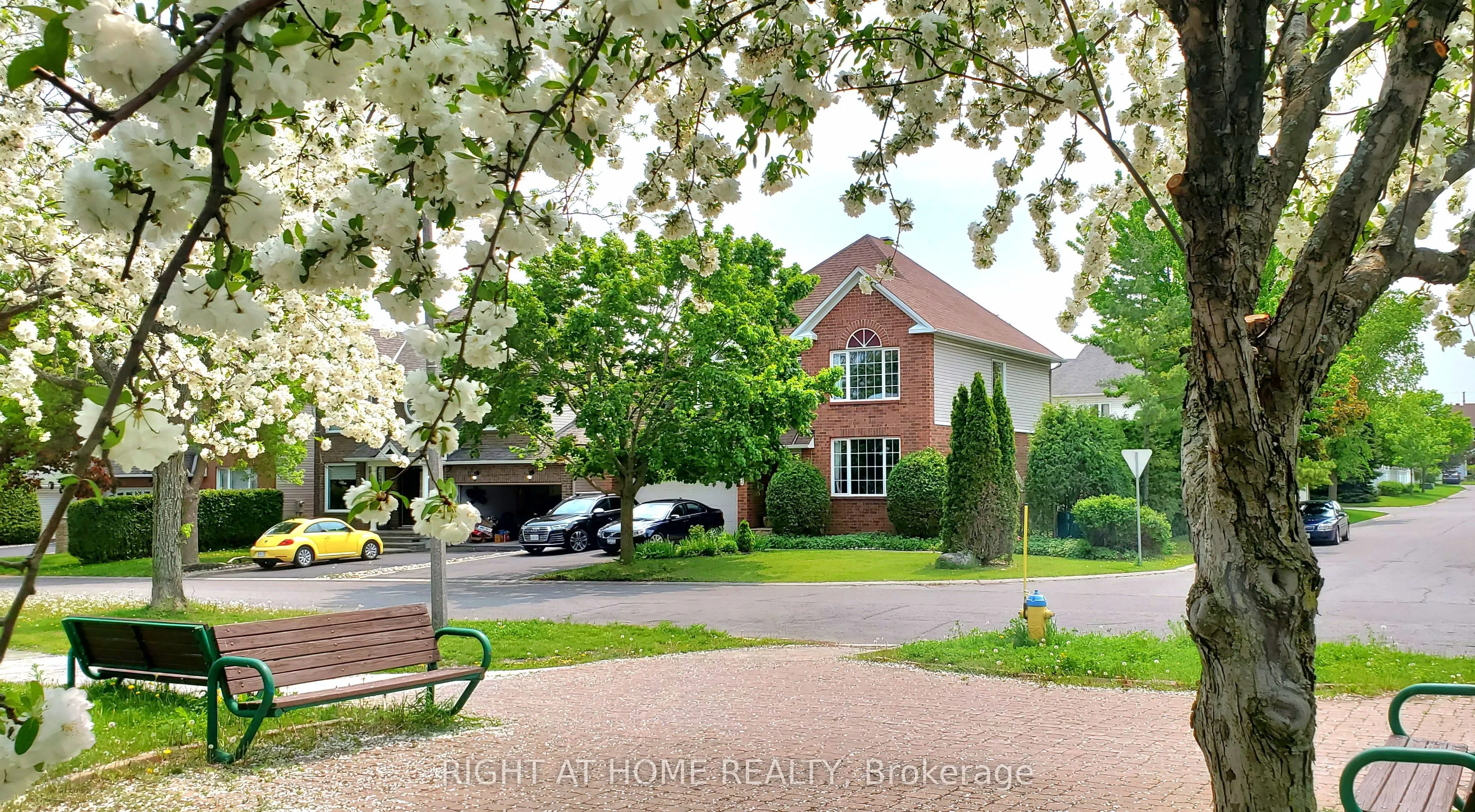 142 Windhurst Drive, Barrhaven, ON K2G 6K8